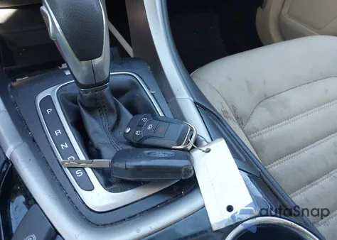 2013 Ford Fusion Se из США, поврежденный, VIN 3FA6P0H79DR215475